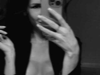 Erotický videochat Nikkittyni