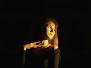 Erotický videochat Niktoria-Shy