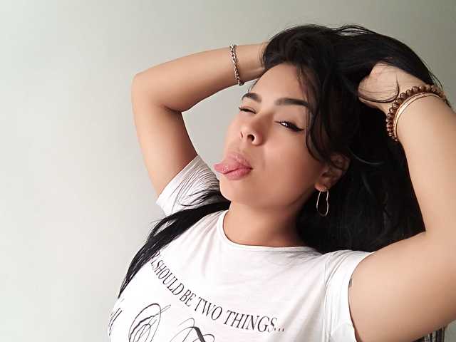 Erotický video chat NINA-SUAREZ