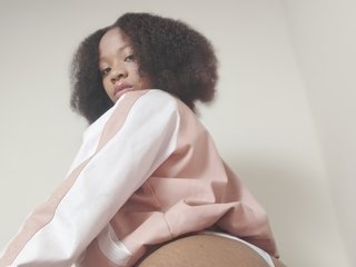 Erotický videochat NuruAziza