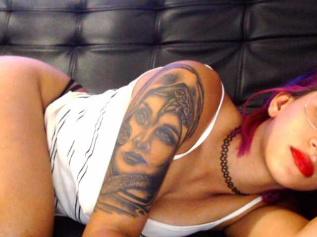 Vysílací screenshoty PaigeThomson