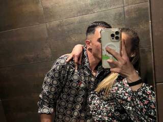 Erotický videochat Parejaveintidos