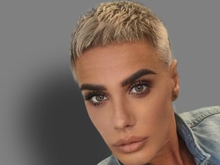 Erotický videochat Pauline7