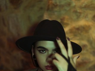Erotický videochat PaulinneSmith