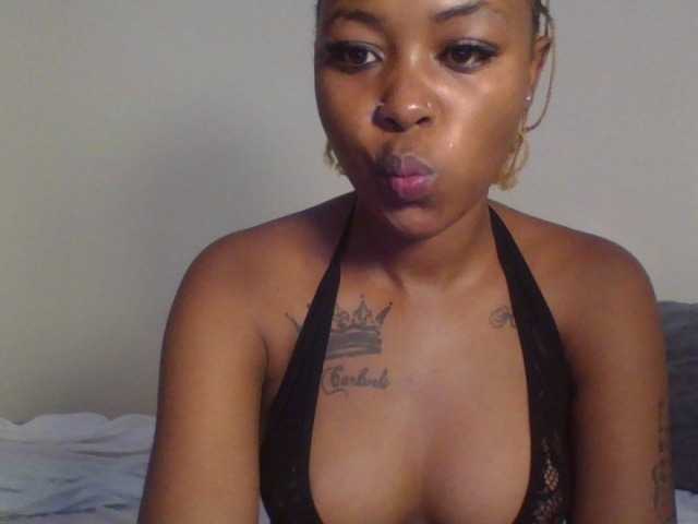 Vysílací screenshoty Petite-queen001