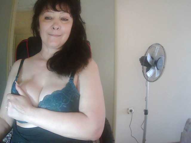 Fotky poli0107 LOVENSE ON from 2 tokensPRIVATE GROUP CHAT . SPYPM 20 tokcam2cam in spy