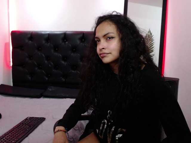 Vysílací screenshoty Pretty-black