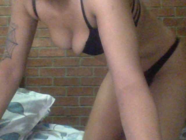 Fotky Prettythang shower me tkn will go wild for you 2t0 10 tkns moan for 2 sec 10 2 20 2tkns for 5sec 25 to 35tkns for 10 sec twerk 20 tkns pussy fingering 30 tkns gagging 40 tokens