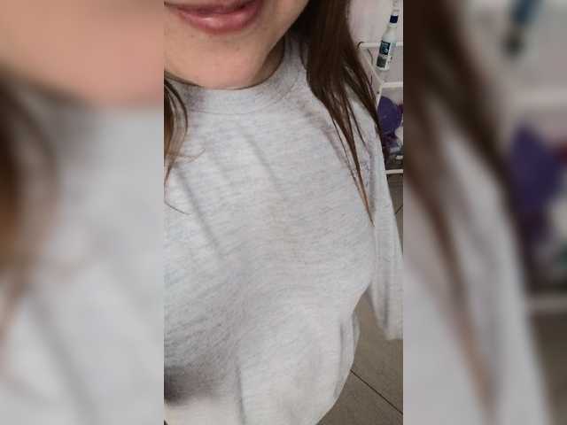 Fotky Princess888 Hi! I am a virgin :). Lets play with me and have fun :). Click on the heart ). I speak English. Lovense works from 3