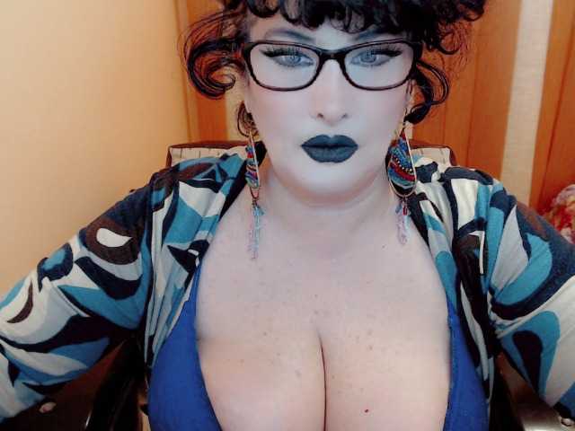 Fotky QueenOfSin GODESS ​OF ​YOUR ​SOUL ​AND ​QUEEN ​OF ​SIN ​IS ​HERE!​SHOW ​ME ​YOUR ​LOVE ​AND ​I ​SHOW ​YOU ​PARADISE!#​mistress#​bbw