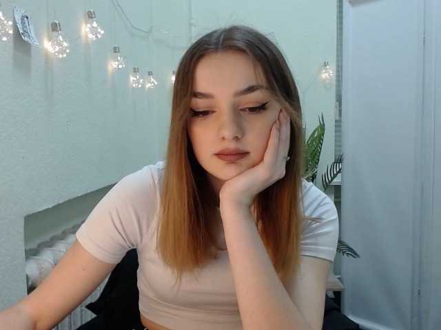 Fotky QuinLi Hi all, welcome to my room, let's have fun ))) dream - 1111 tk) Politics, nationality not to be discussed no nude