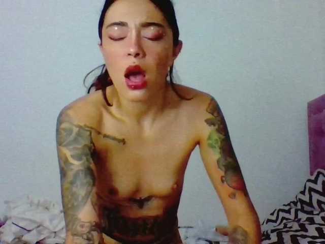 Fotky Raven-tattoo 200tk for masturbation show