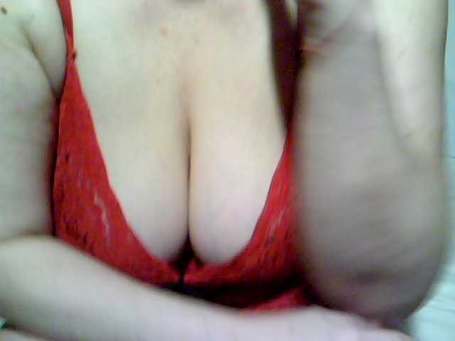 Fotky redcherry I love to caress my pussy and cum in ecstasy, your gifts cheer up and make my pussy get wet Make love. I have a sound, turn it on