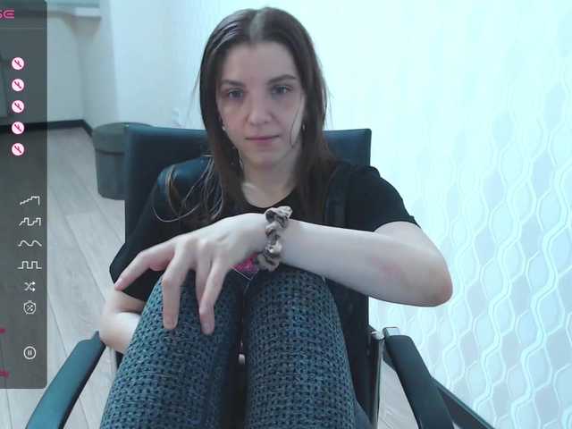 Fotky RennaLisa Show Feet: 77 smoke a cigarette: 70 : Flash Ass: 60 :Flash Tits: 50 Flash Pussy: 99 :Get Naked: 217 Pussy Play: 290 c2c 113 t , anal 1500 air kiss 12 t,butt plug 78 t bj 156 t