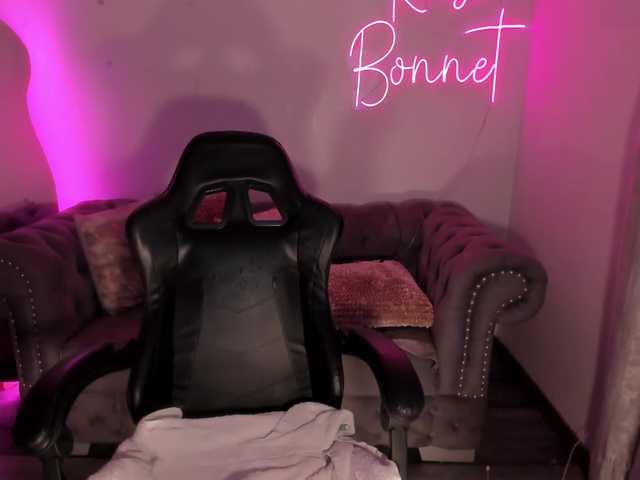 Fotky RoiseBonnet ♥ My wet pussy needs a dick, come and fuck me! ♥ IG:@roise_bonnet ♥Cum show ♥ @remain