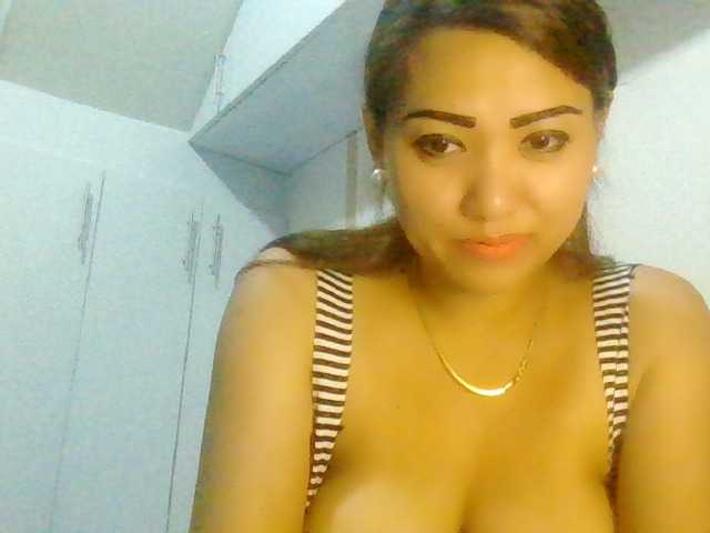 Fotky Rosselyn tits 20, pussy 100, and full naked #499