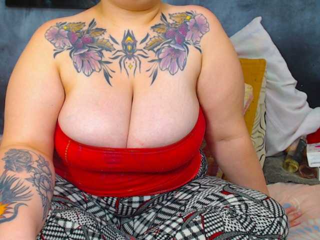 Fotky ROXXAN911 Welcome to my room, enjoy it! #fuckpussy #bigtits #bbw #fat #tattoo #bigpussy #latina