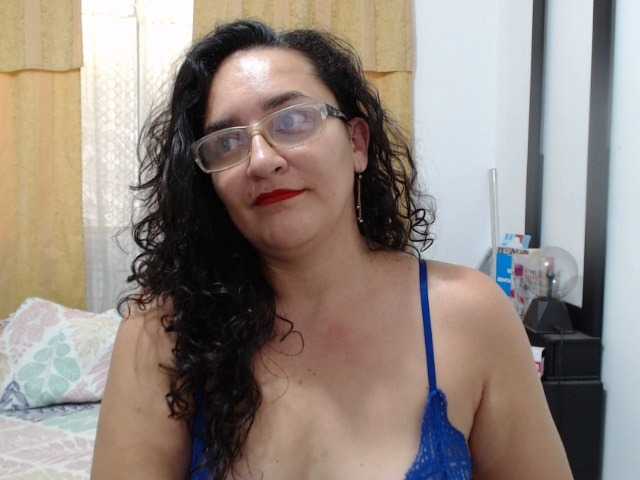 Fotky SaimaJayeb Sound during the PVT or tkns show here !!!! I love man flirtatious and very affectionate *** Make me vibrate and my Squirt is ready for you ***#lovense #squirt #mature #hairy #anal #pvt