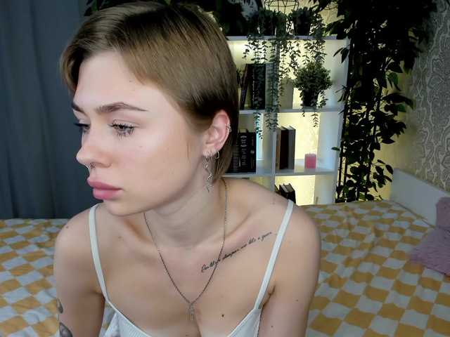 Vysílací screenshoty SallyHicks
