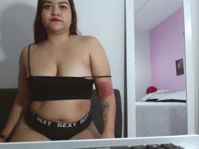 Fotky SaraFranco I am new here! Welcome guys♥ #curvy #new #brunette