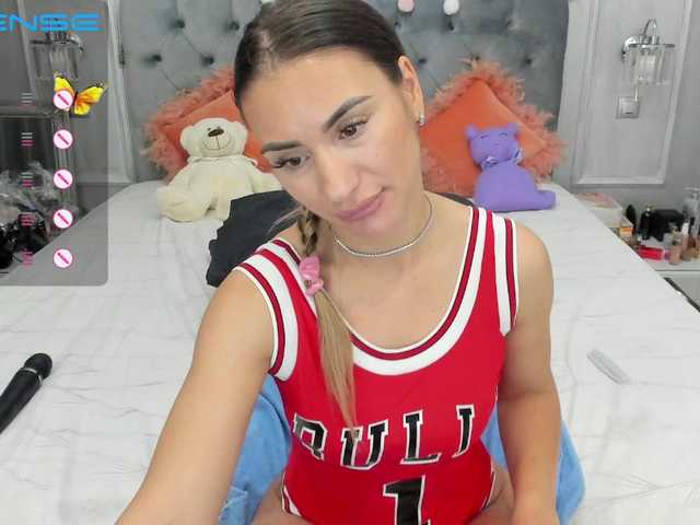 Fotky SaraJennyfer Torture me whit your tips!!Spin the wheel for 50 tkjs!#squirt #anal #pussy #bj #joi#cei