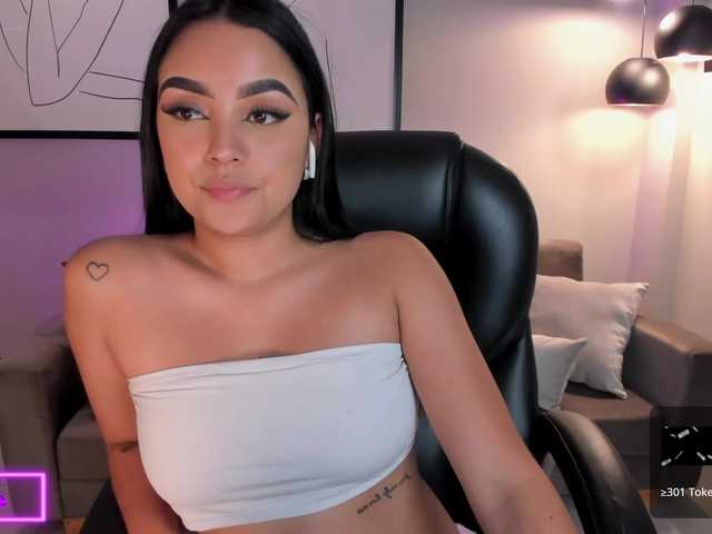 Fotky sarawinstone Help me to take all my clothes off and make me cum♥ IG: @Winstone.sara♥Goal: Fingering Pussy + Fuck pussy hard @remain Tks left ♥