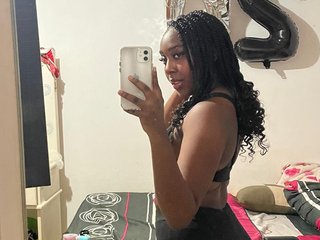 Erotický videochat Scarletthot-01