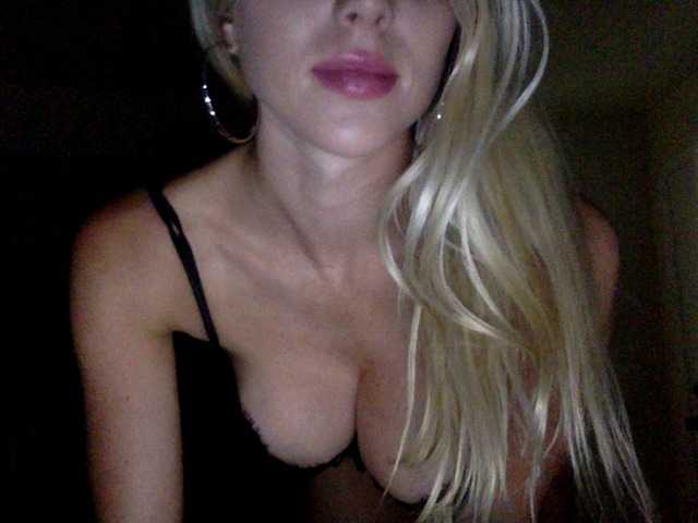 Fotky ScarlettNoel Dildo pussy in 400 token :* #new #blonde #squirt #bigboobs