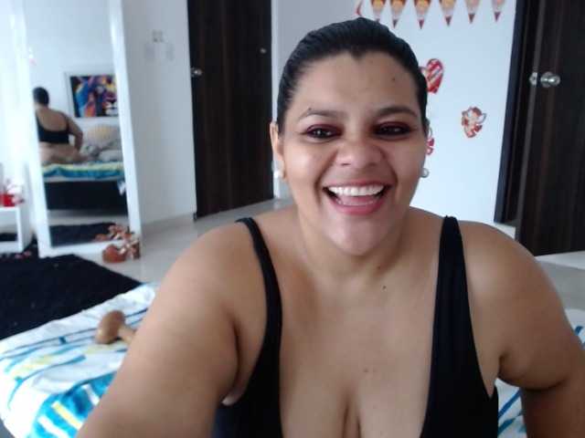 Fotky Selenna1 @ fuck my pussy until the squirt for you#bbw#bigass#bigboos#anal#squirt#dance#chubby#mature# Happy Valentine's Day