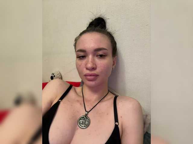 Vysílací screenshoty SexsiHanni