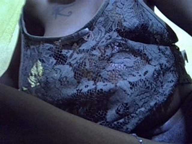 Vysílací screenshoty sexy-riri
