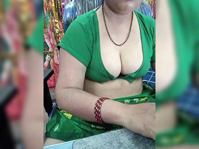 Fotky sexycharu MERRY CHRISTMAS Indian# #cute #india #bignipples #asian#bigass#bigboobs#curvy#housewife#hairypussy#wet#panties#hairyarmpit#tease