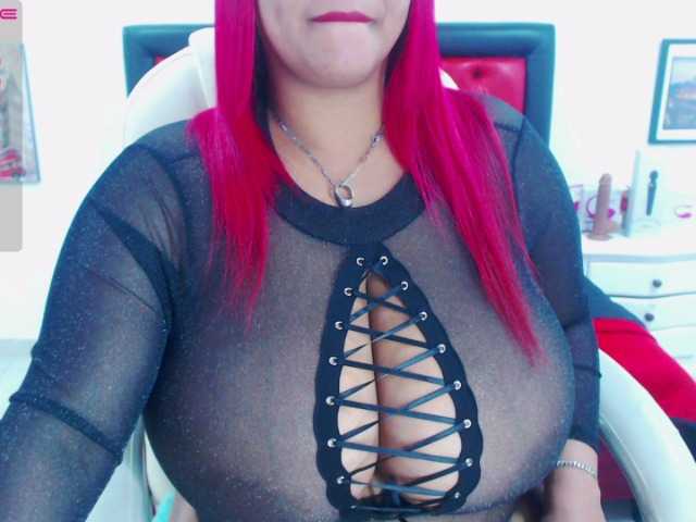 Vysílací screenshoty Siren-boobs