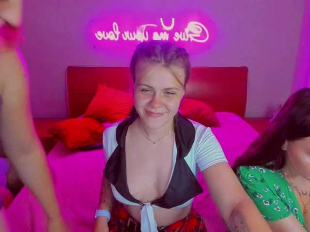 Vysílací screenshoty SixNipples
