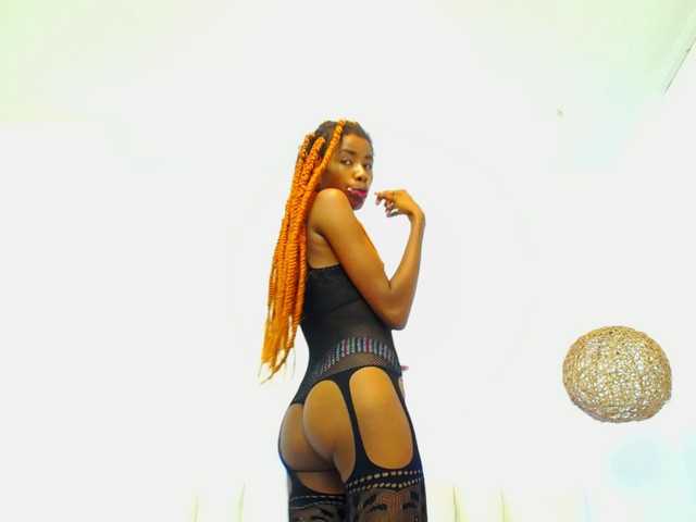 Fotky SkarlettQueen #teen #nice #ass #girld don't miss my show HOT!!!