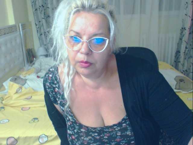 Fotky SonyaHotMilf