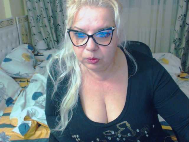 Fotky SonyaHotMilf your tips makes me cum and squirt,xoxo