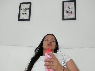 Fotky sophie-cruz Come here for your ASIAN CRUSH. // Snp 199 / Talk dirty to me in pm // Sloopy blowjob at GOAL/ Cus videos / pvt and voyeour
