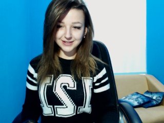 Fotky Sovushkaa Hello everyone) I Look at the camera for 10 tokens, add to my friends for 5 tokens, all the fun can be seen in paid chats or here for tokens by agreement)