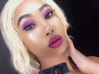 Erotický videochat SQUIRTebonyQUEEN
