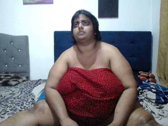 Fotky SusanaEshwar #bigboobs #hairy #cum #smoke #pregnant 2000