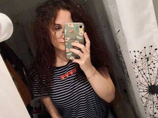 Erotický videochat Swee-Keti