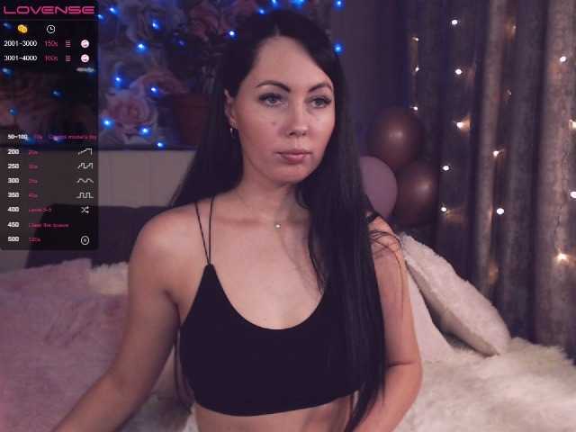 Fotky sweetflower22 hi guys) do you like my image if yes then give me 33 tokens =) the rest is on the menu)before the private 100 tokens
