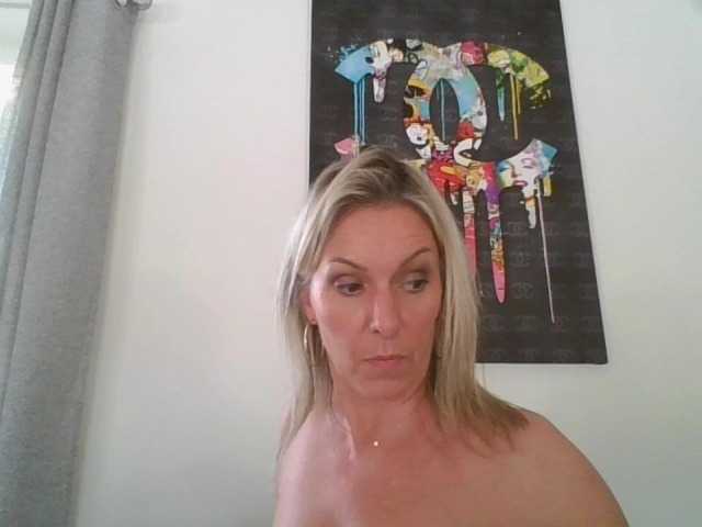 Vysílací screenshoty sweetladyhot820