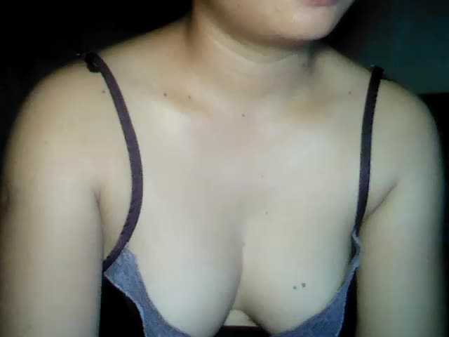 Fotky sweetsexylipz hey guys welcome to my room ♥I'm Flexible girl ready to have fun,