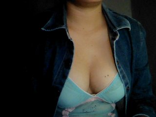 Fotky sweetsexylipz hello everyonE!!ITZ Me KiM im BACK!!!show Tits 50 token,NakED 80 ***w/ my pussY 150 token!!!kisesss..lEts plaY