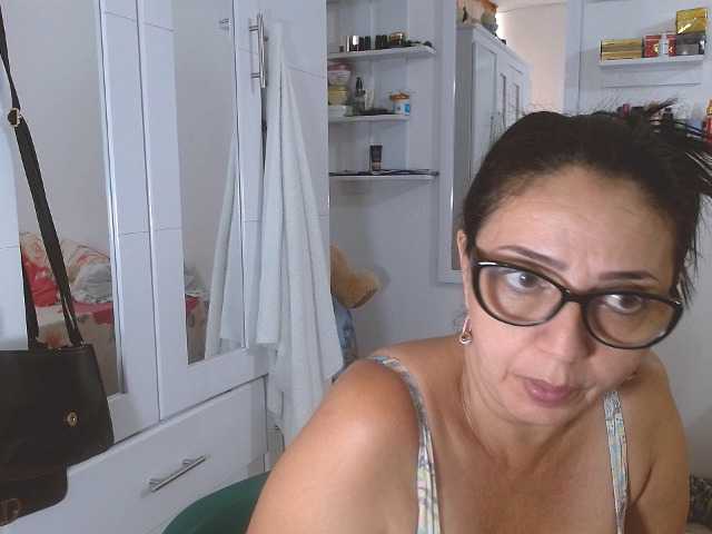 Fotky sweetthelmax HAPPY YEAR dear members today is our last day of broadcast I hope it is not the last wish that there will be many more I appreciate your partnership during these 365 days # show cum # show squirts # boobs 65 # ass # 35 # blow job 45 "" "
