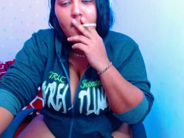 Fotky Themistress #findom #smoke #mistress #bigboobs #sph #lovense