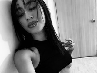 Erotický videochat tiny-sarah1