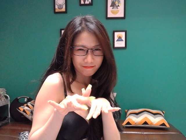 Fotky yummytracy welcome to my room. im new girl!!! come enjoy to me and suport to me!!! tell me know what do u want ?